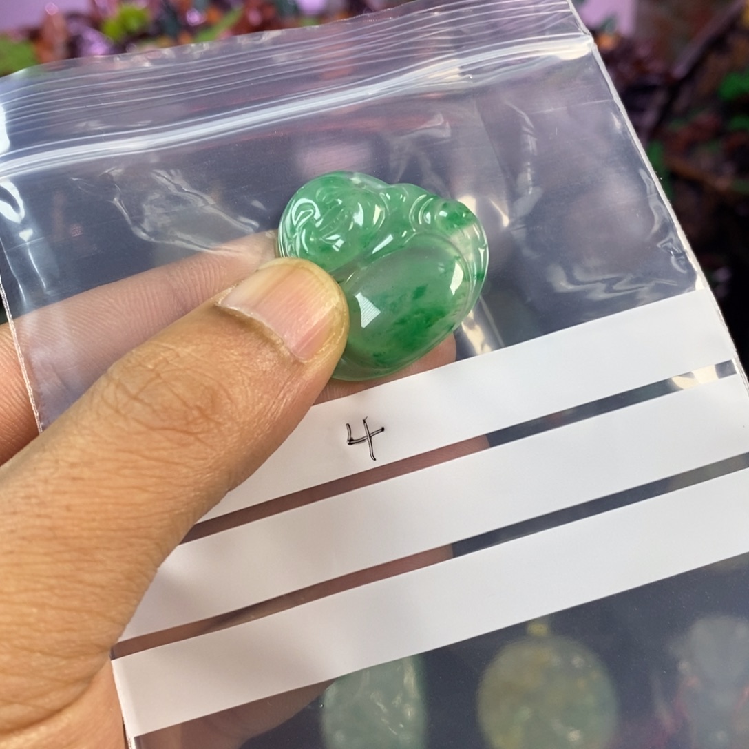 石英质玉（非洲翠）未镶嵌吊坠(不含链)