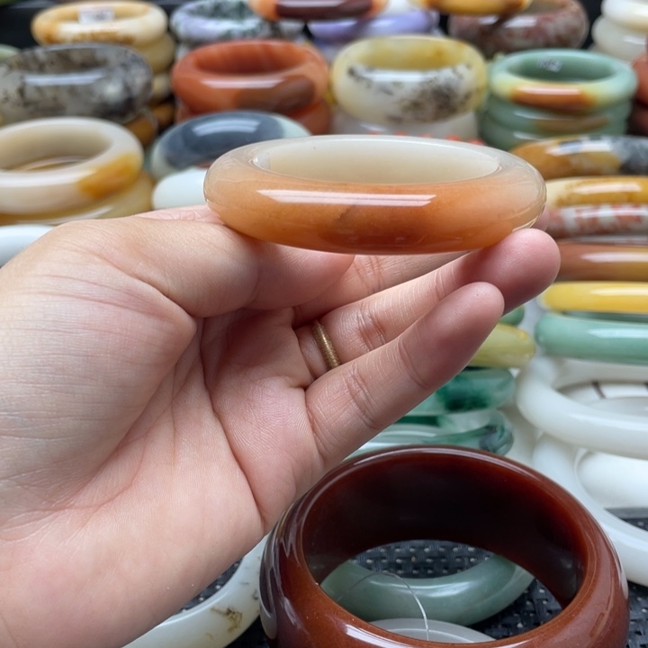 石英岩玉手镯未镶嵌V***y