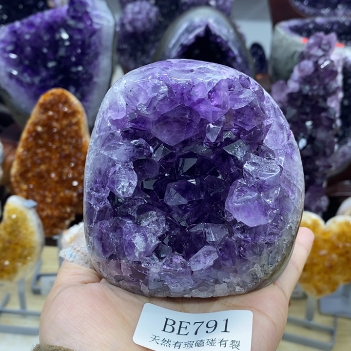 水晶大型摆件（非配饰）未镶嵌