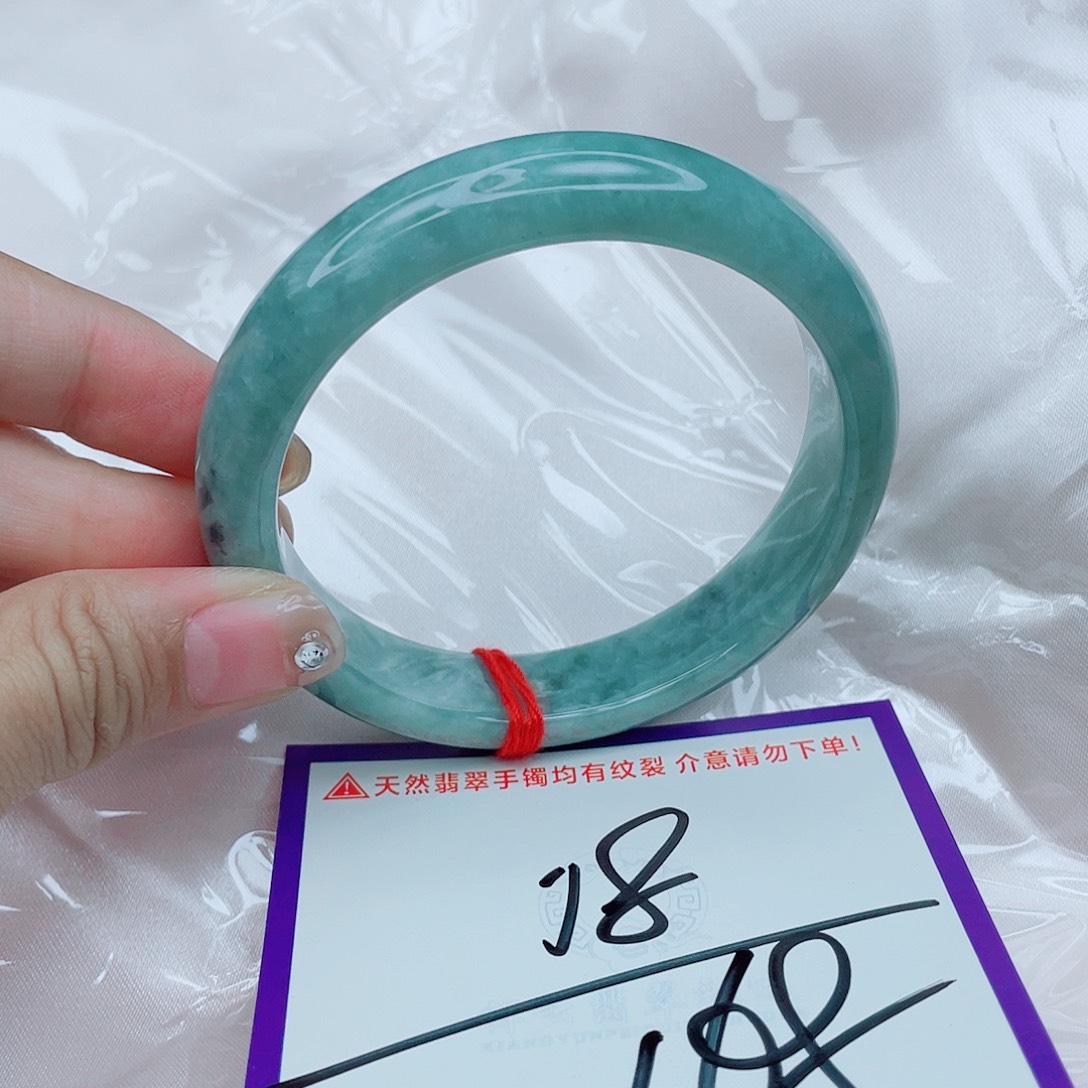 翡翠未镶嵌手镯翡翠