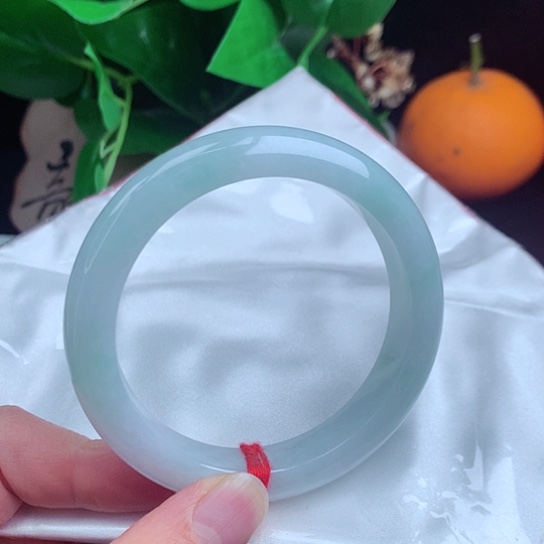 翡翠手镯未镶嵌     正圈55