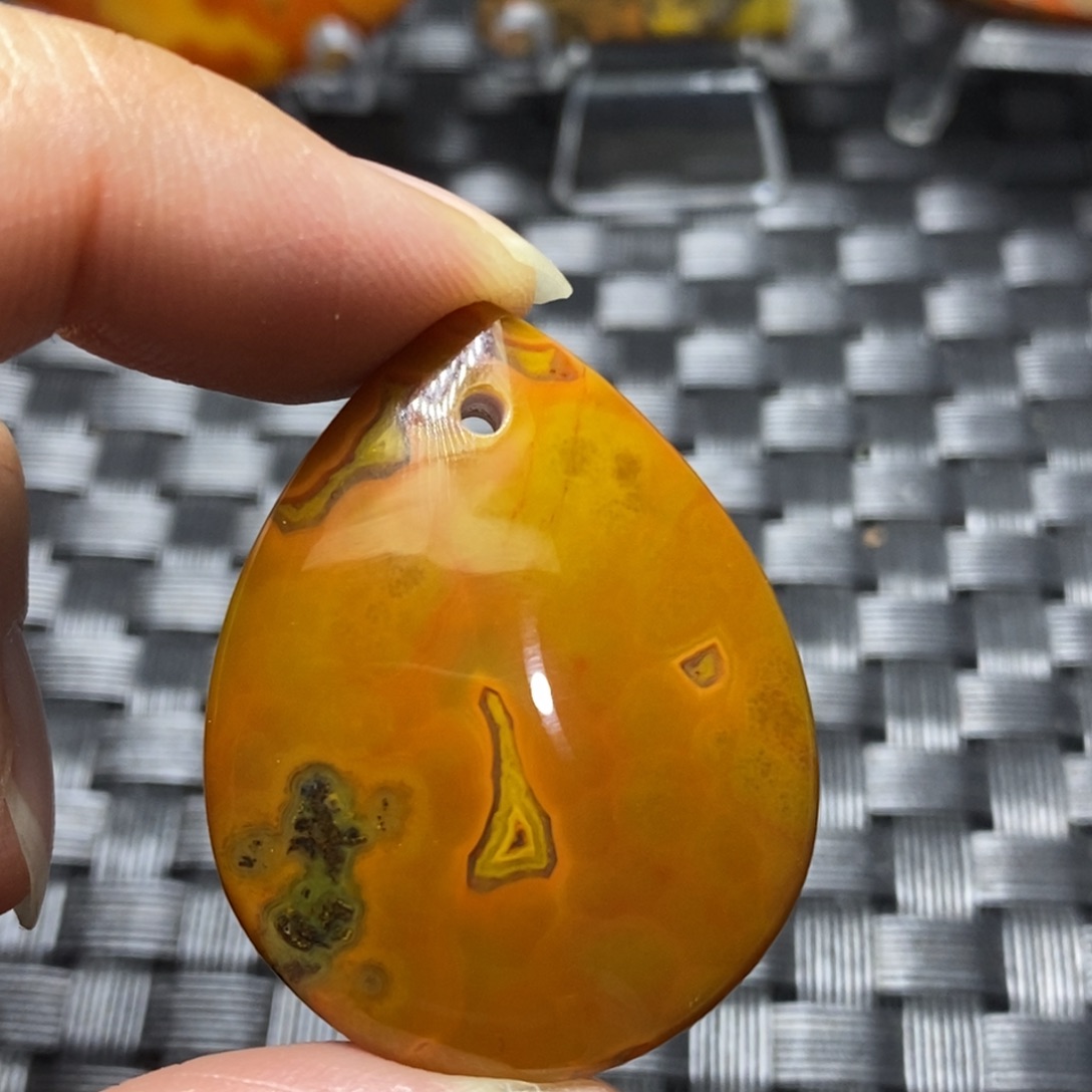 玛瑙/玉髓颈饰未镶嵌