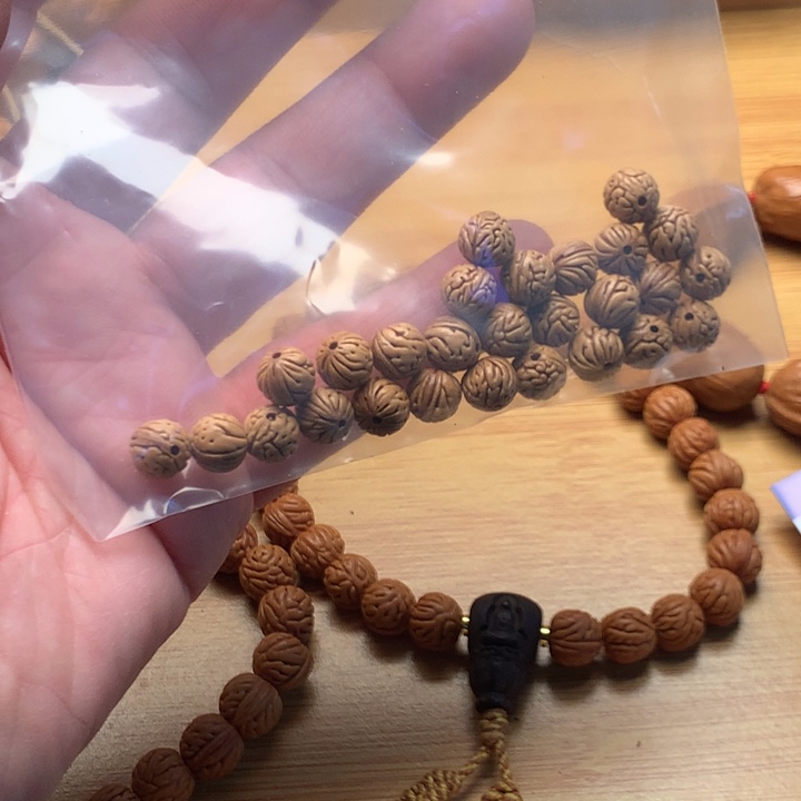 地***坤桃核吊坠野生精品小核桃散籽