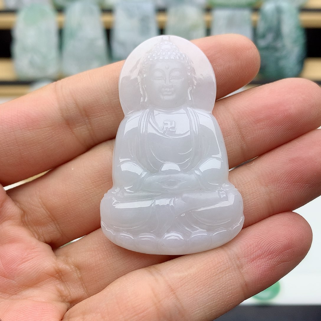 翡翠颈饰未镶嵌隔**哥大日如来