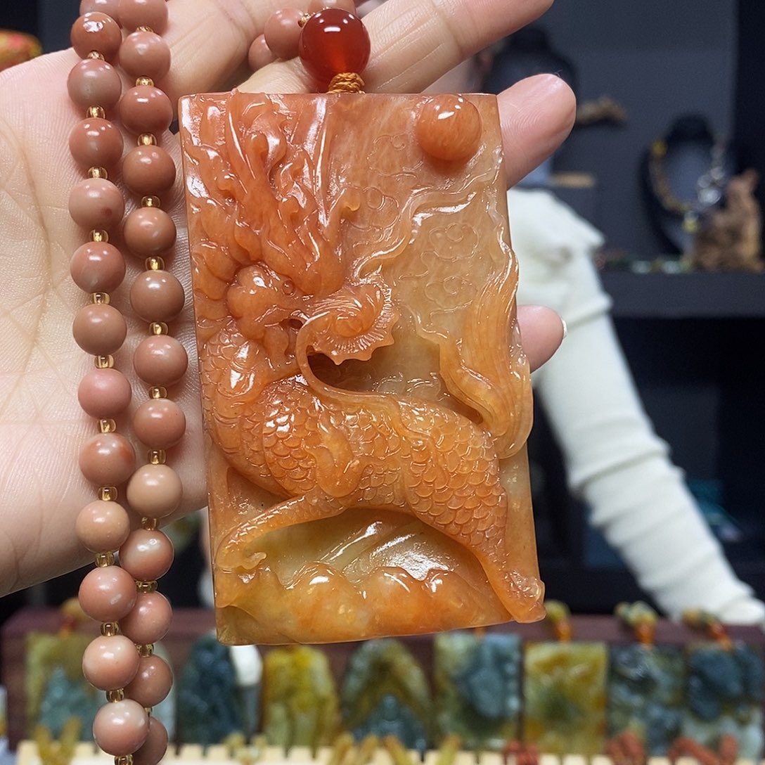 未镶嵌岫玉挂件吊坠