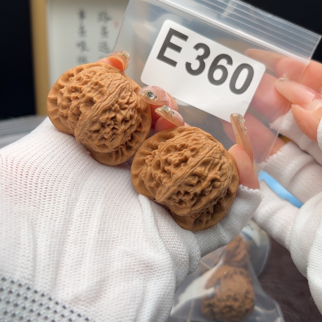 文玩核桃把件40宫灯e360