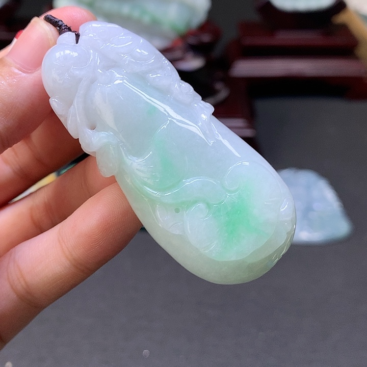 翡翠未镶嵌颈饰天然