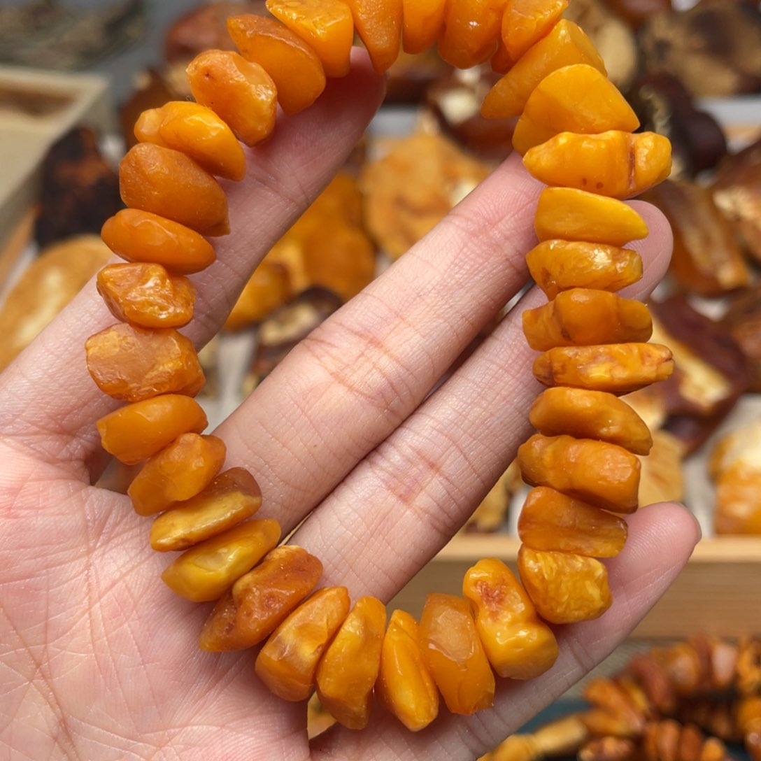 琥珀珠宝奇石未镶嵌