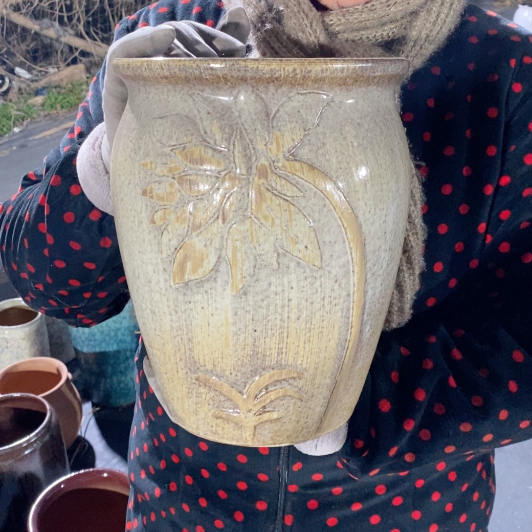 红陶口20高25～～【