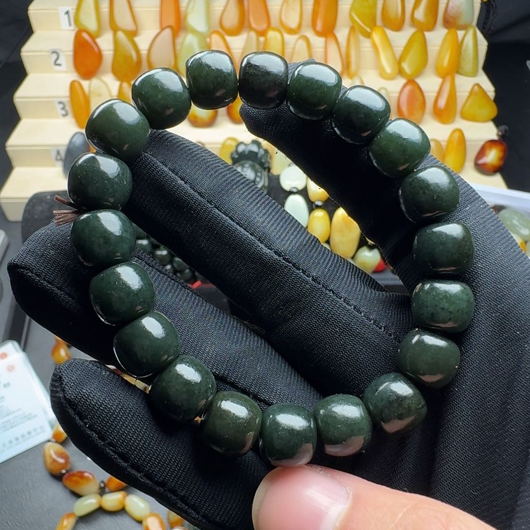 和田玉（青玉）手串未镶嵌