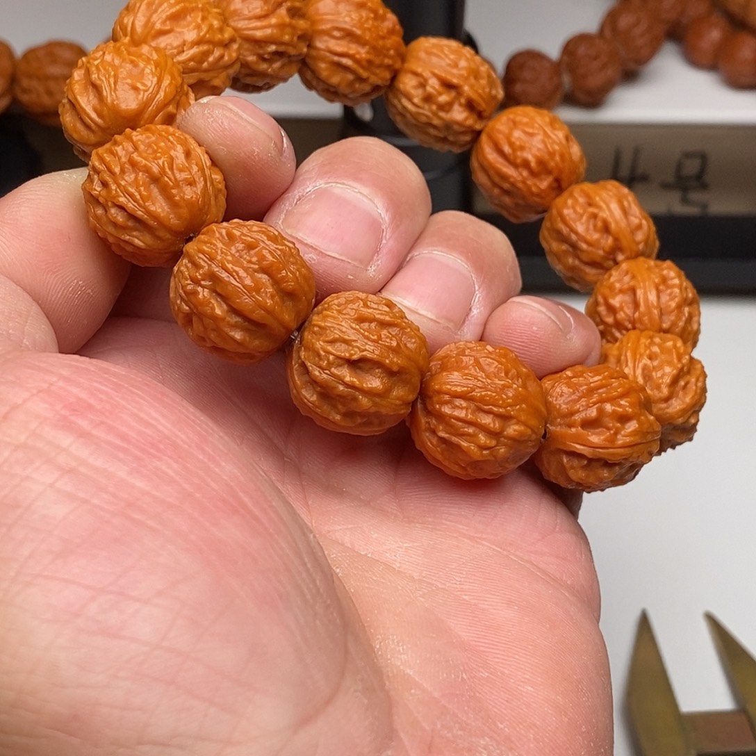 木质类文玩核桃1.9荔枝纹