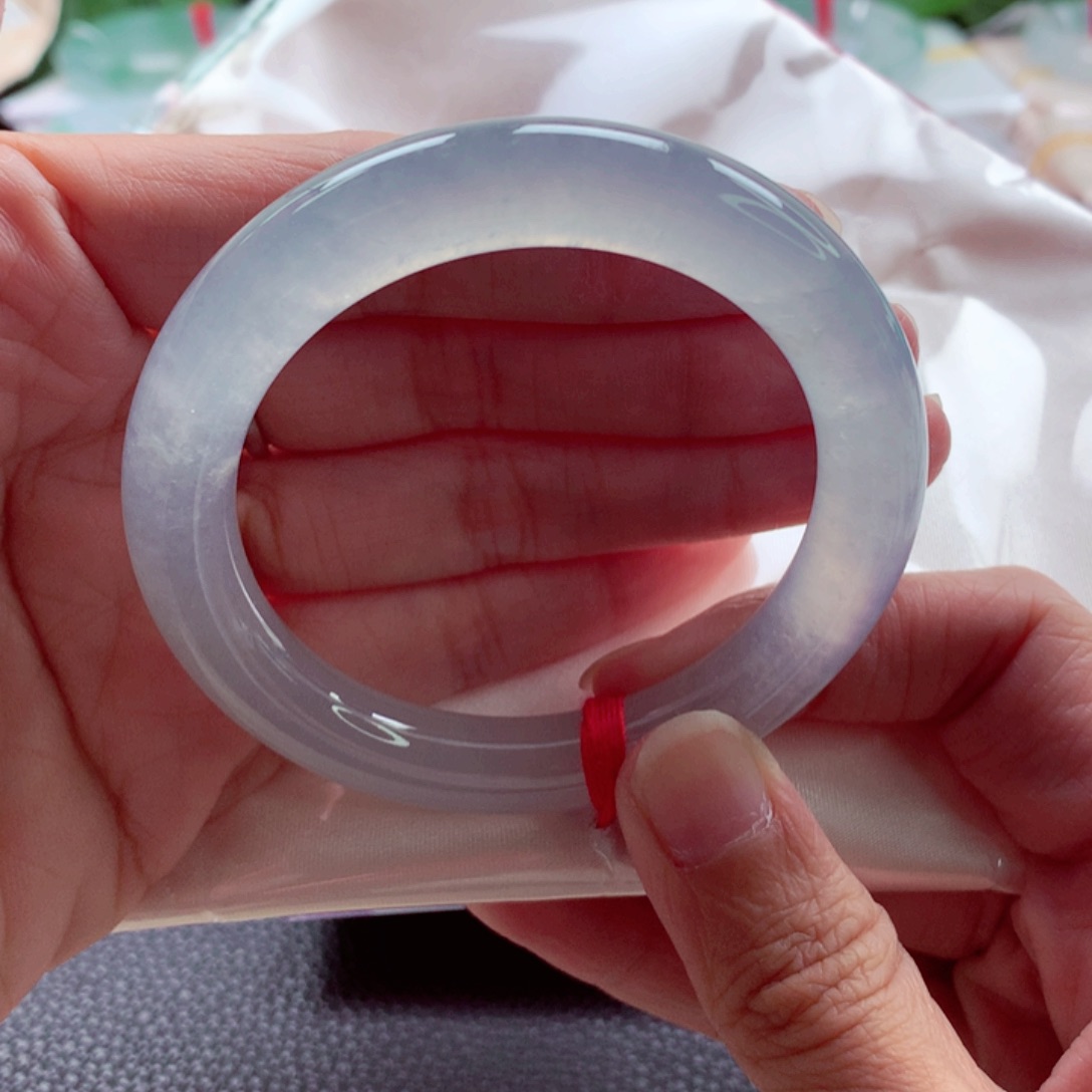 翡翠手镯（圆镯）未镶嵌51.3冰冰透荧光棒A