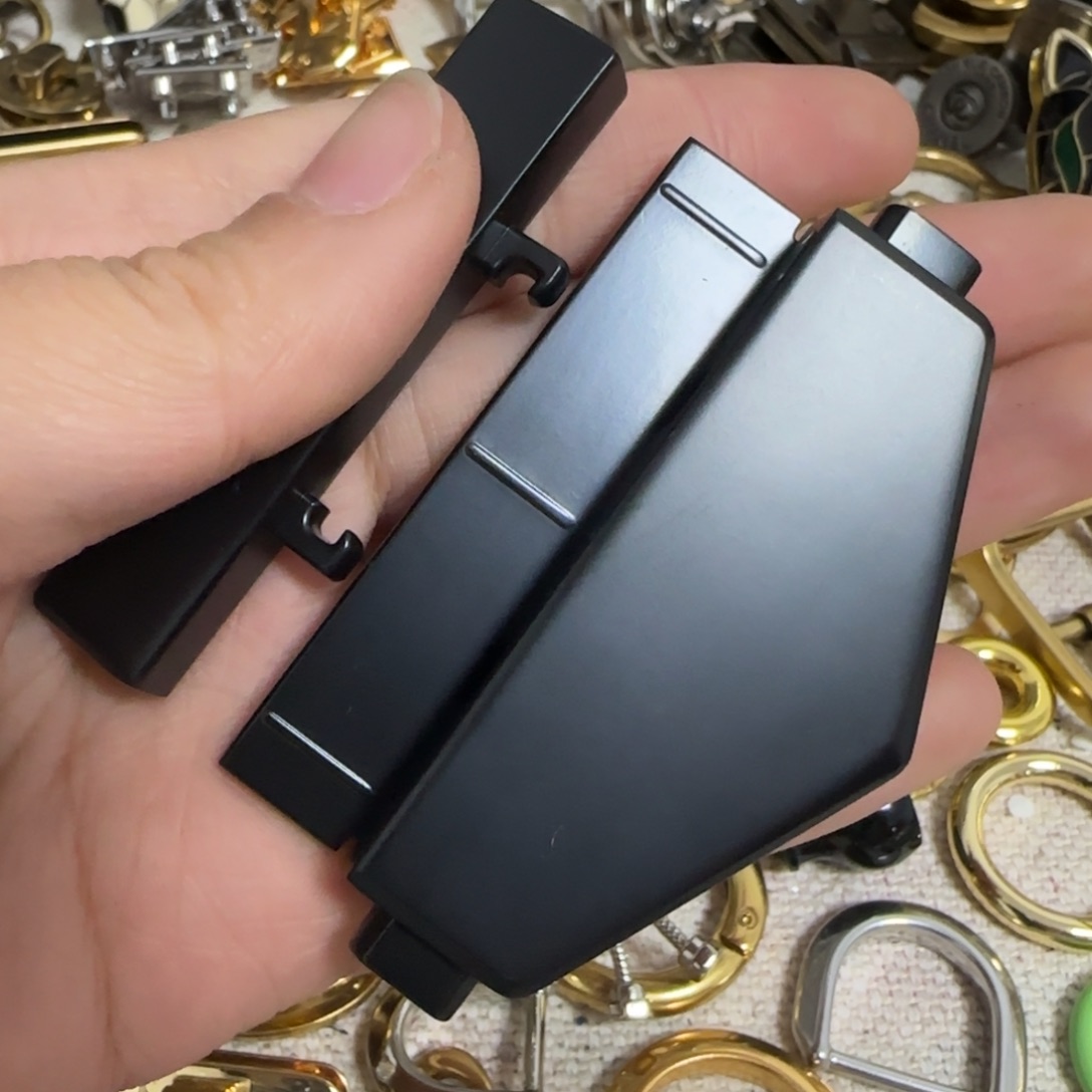 小CK包锁15元2个.