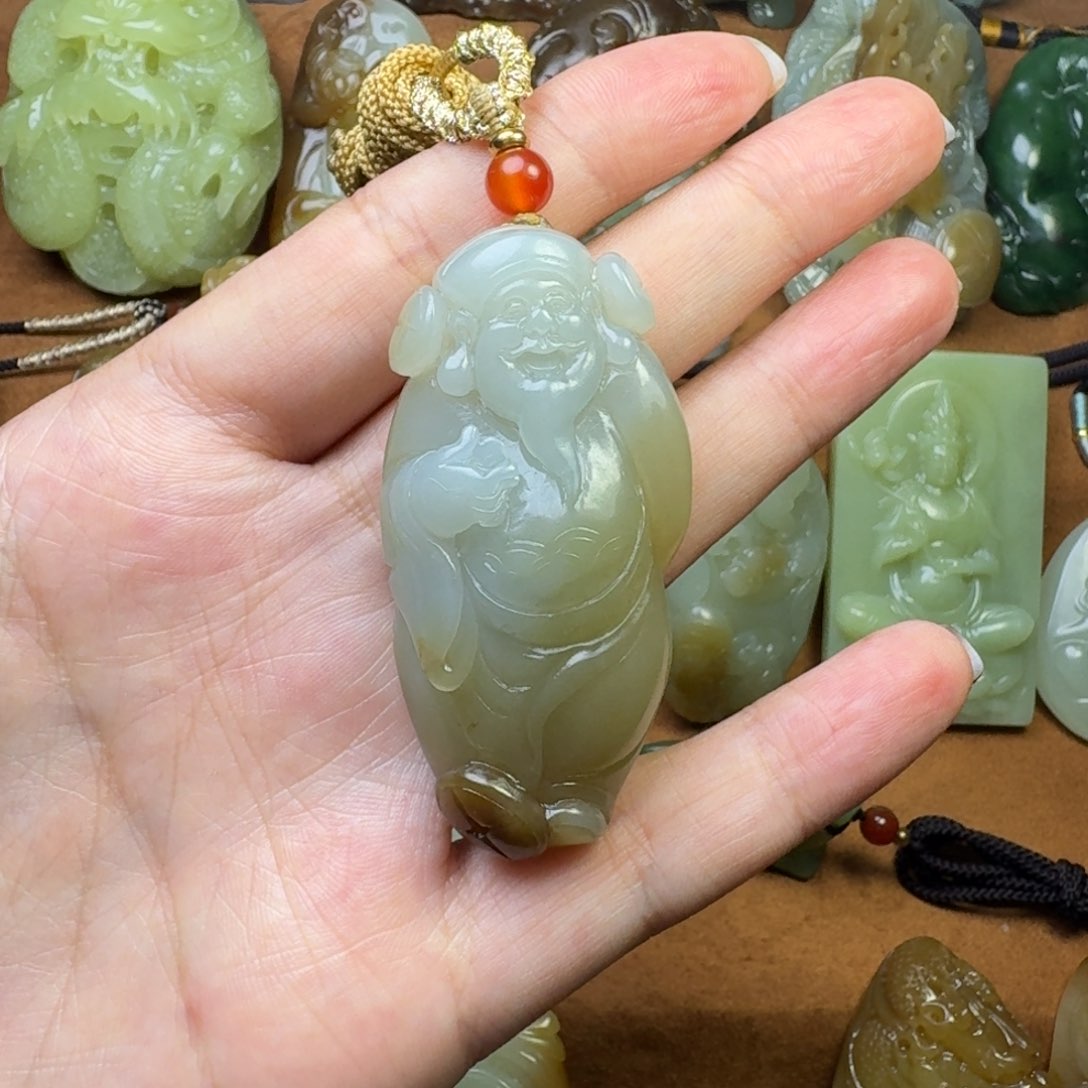 和田玉颈饰未镶嵌