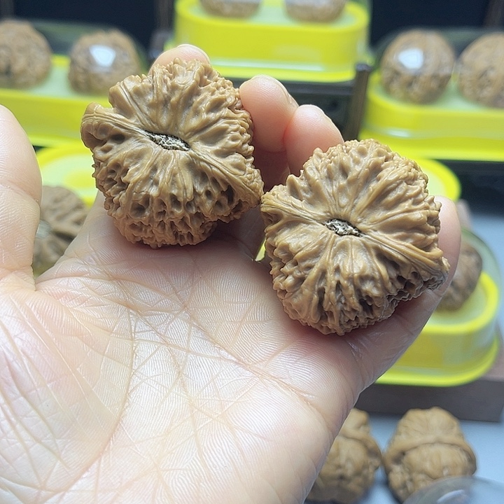 文玩核桃把件@*李球江