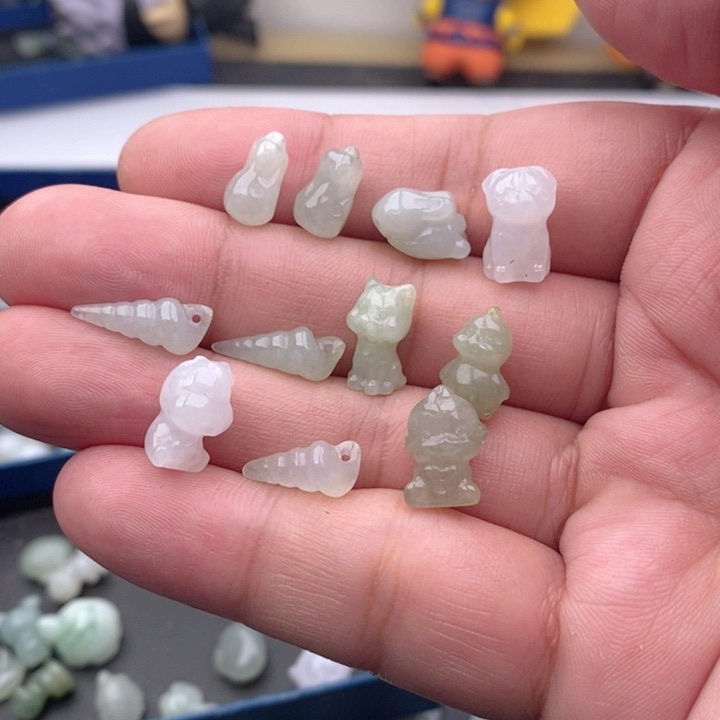 百***子翡翠未镶嵌吊坠(不含链)