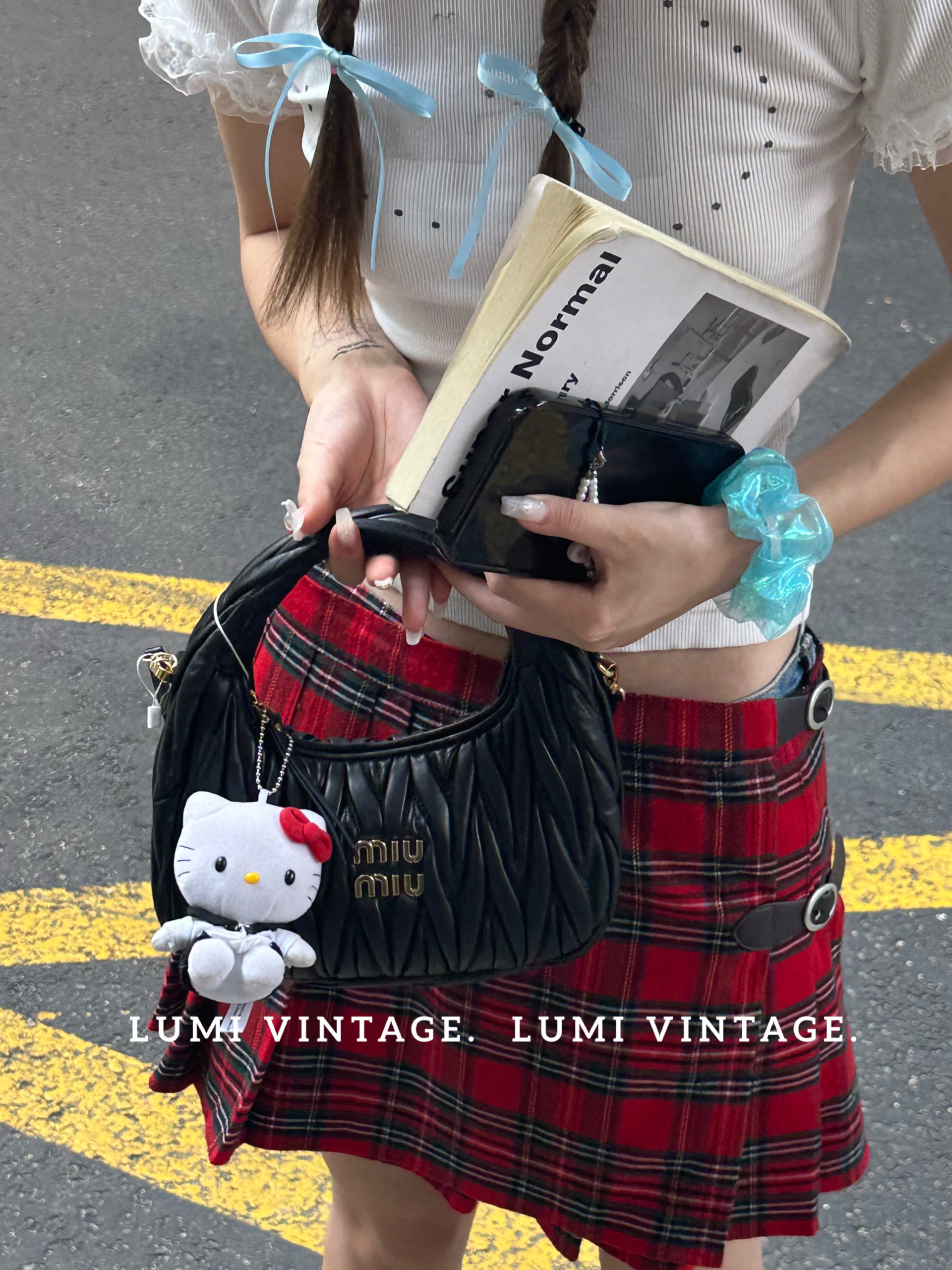 95新 MIU MIU/缪缪 黑金褶皱羊皮小号wander单肩包34684329