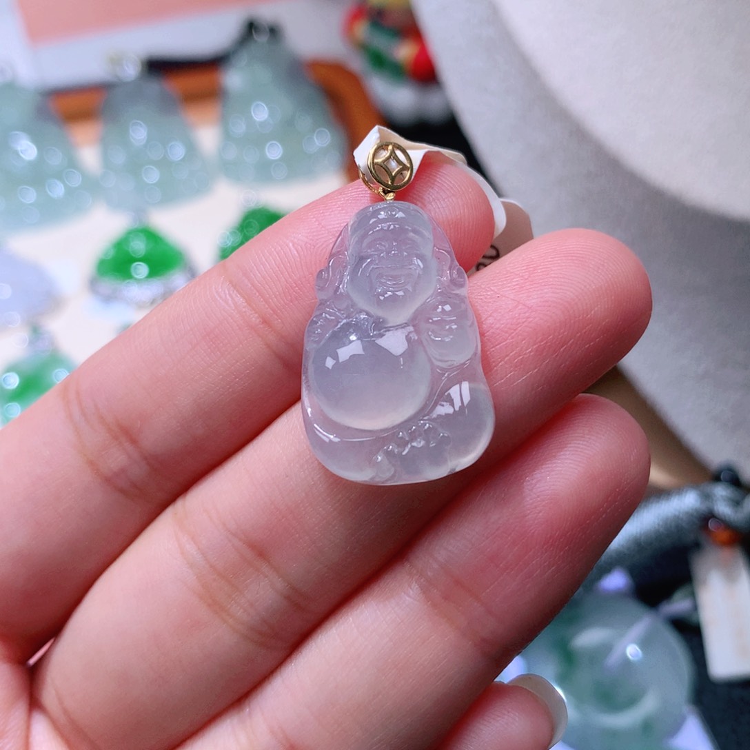 颈饰18K金镶嵌翡翠财神爷