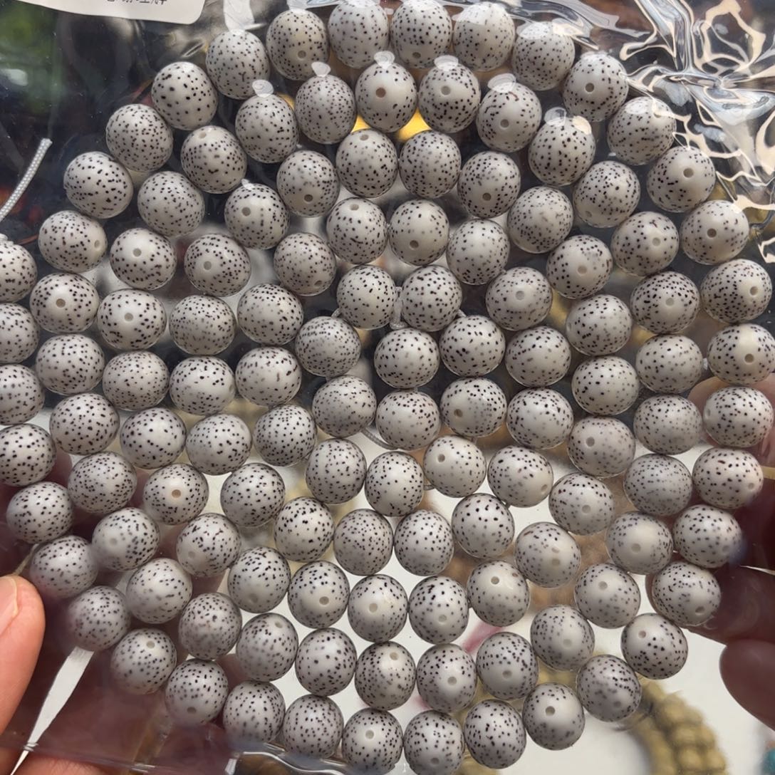 莎***莎星月菩提吊坠星月脱脂