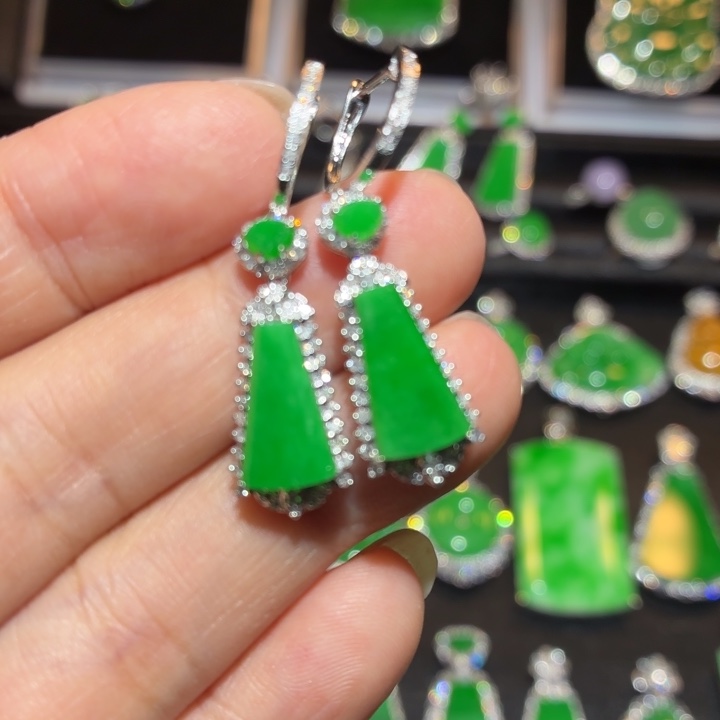 翡翠18K金镶嵌吊坠(不含链)翡翠