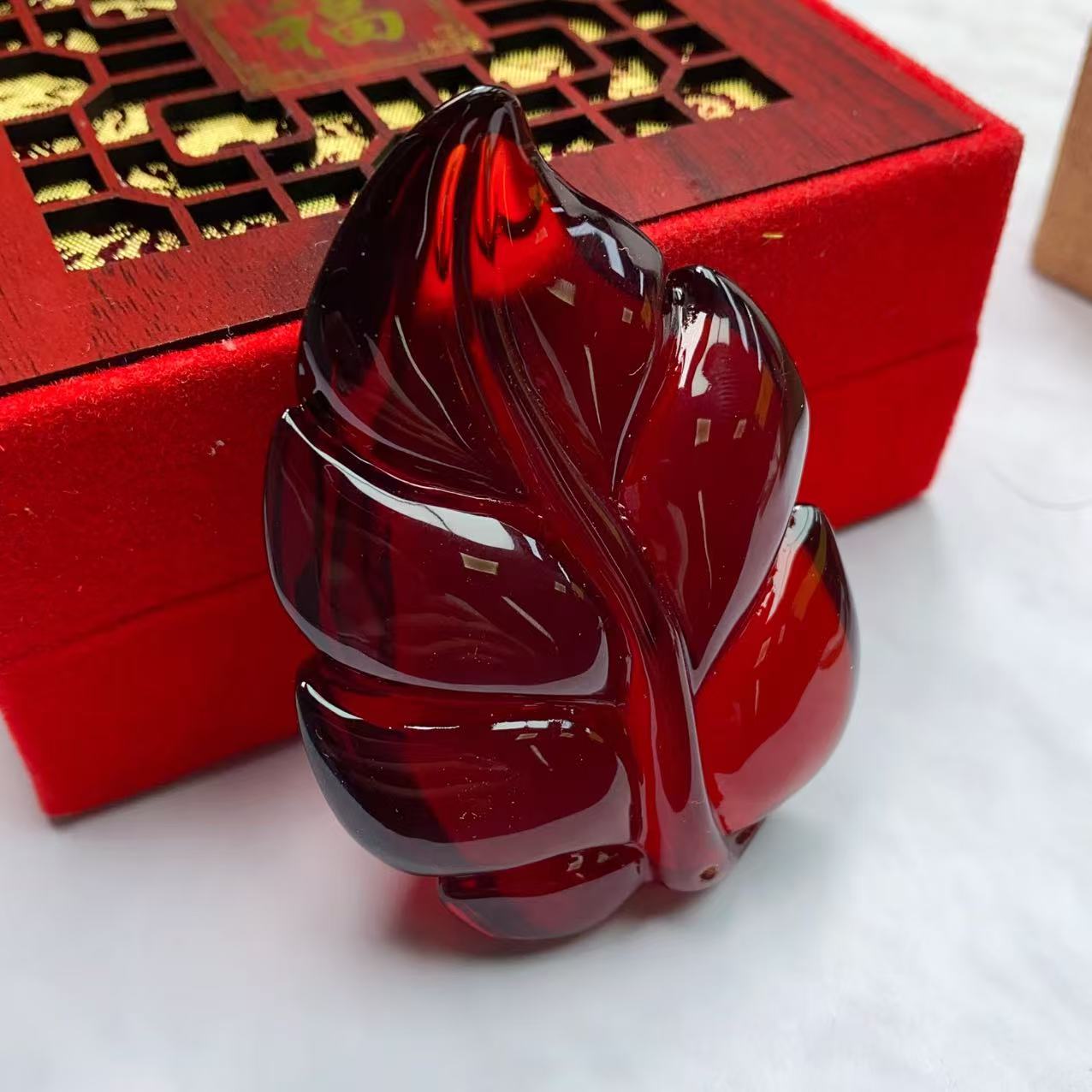 B440血魄大叶子吊坠