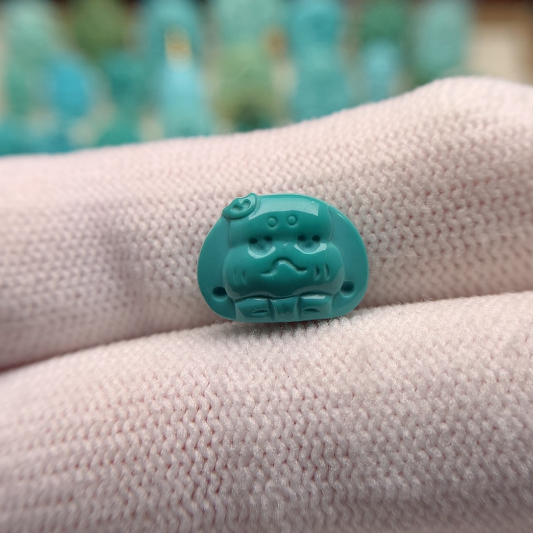 绿松石配饰未镶嵌