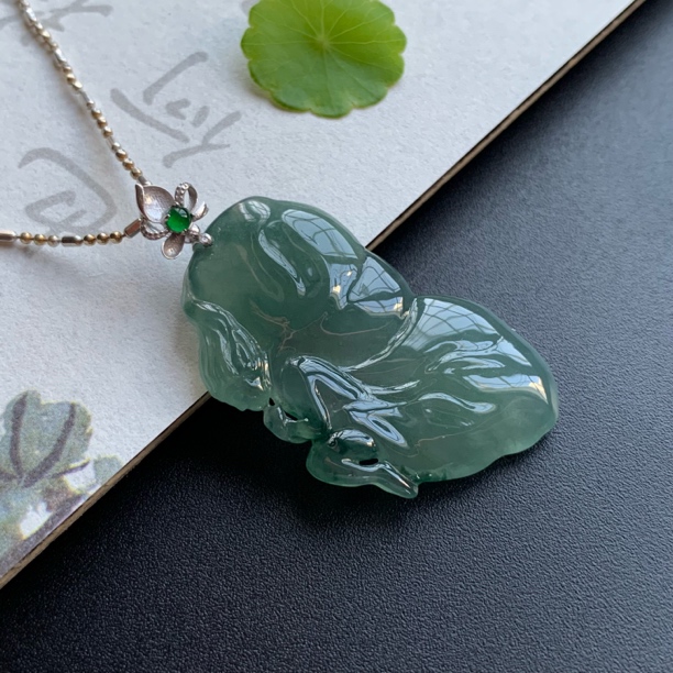 天然缅甸翡翠吊坠《花仙子》气质时尚女士精美高冰精雕镶嵌