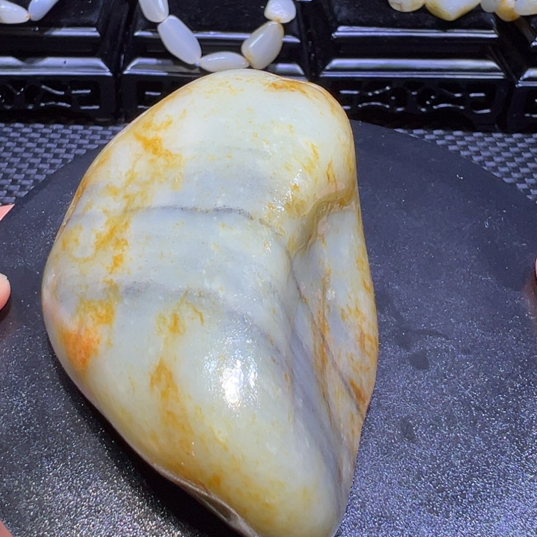 和田玉（子料）未镶嵌颈饰233克-39