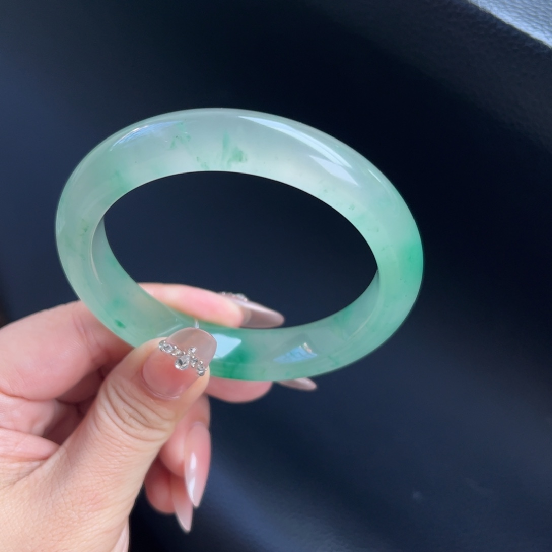 石英质玉未镶嵌手镯60