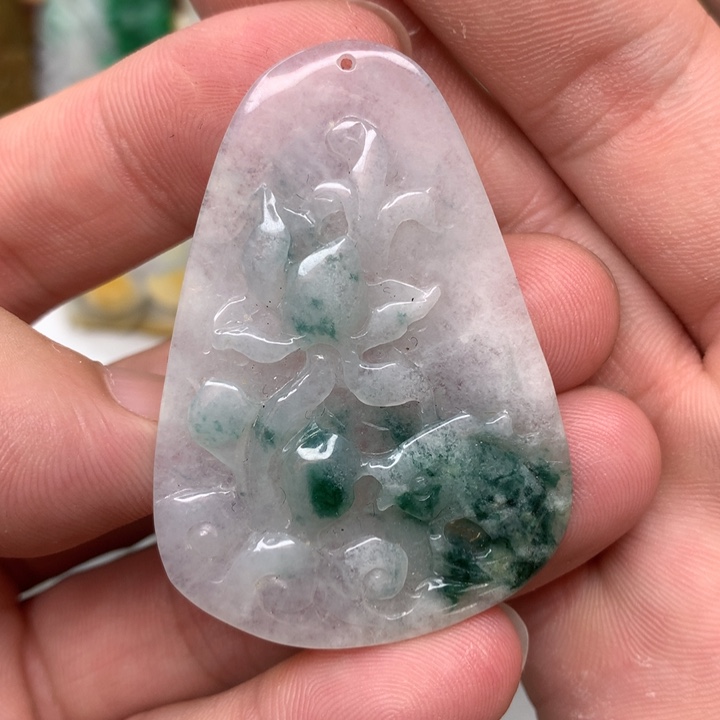 颈饰未镶嵌翡翠翡翠