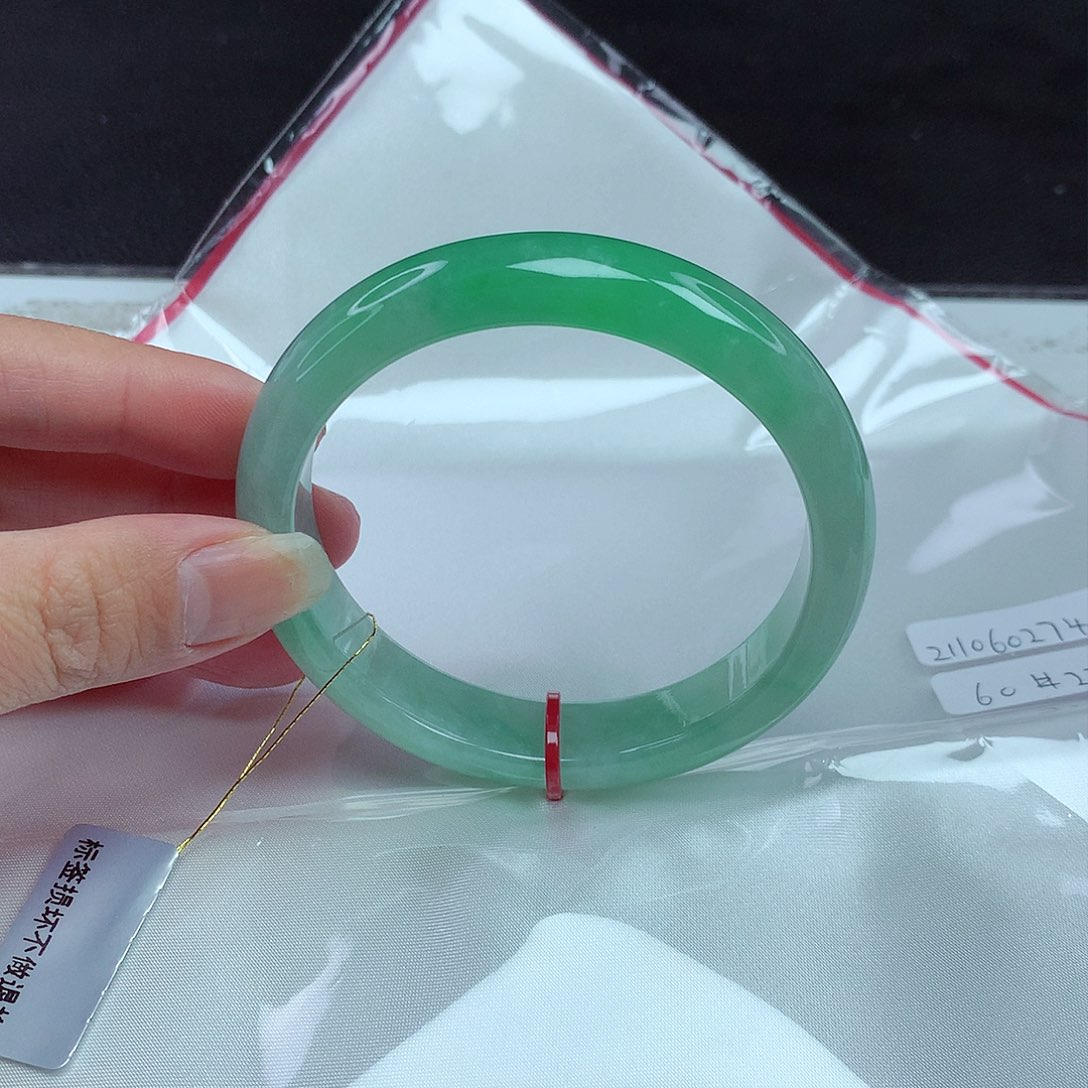 翡翠手镯未镶嵌新***城60圈742