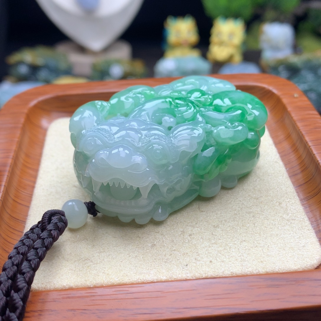 翡翠未镶嵌颈饰翡翠貔貅7