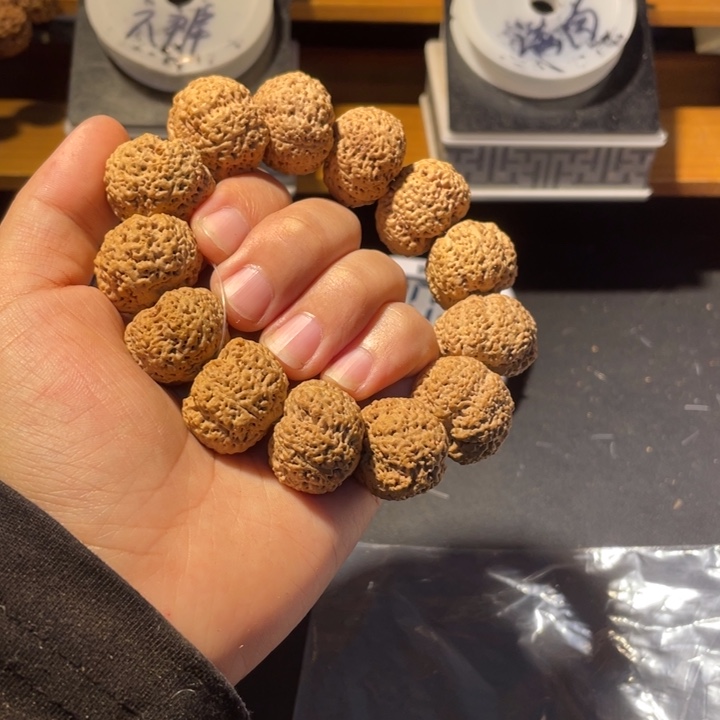 ****手串金刚菩提这个