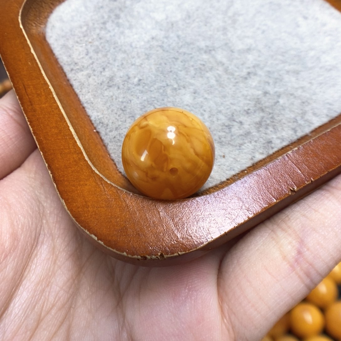 蜜蜡裸石未镶嵌獨***雪蜜蜡裸珠