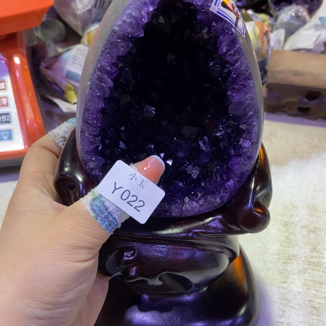 水晶摆件未镶嵌Ｍ****?摆件