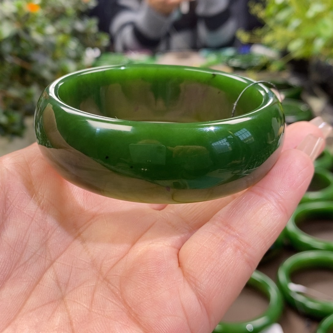 和田玉（碧玉）手镯未镶嵌