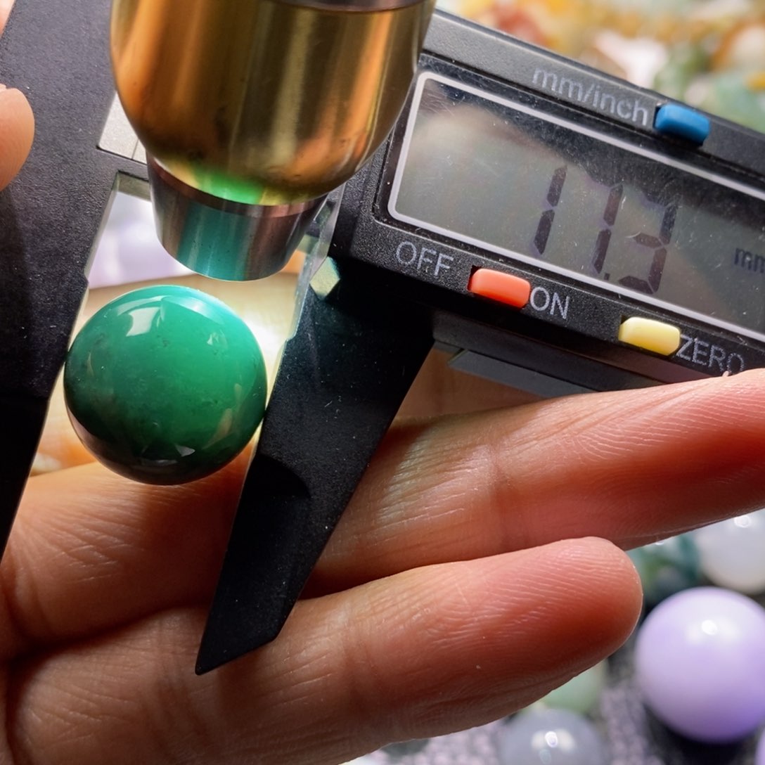 翡翠手链未镶嵌珠子