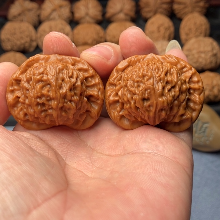 文玩核桃把件老北京宽边狮子头41