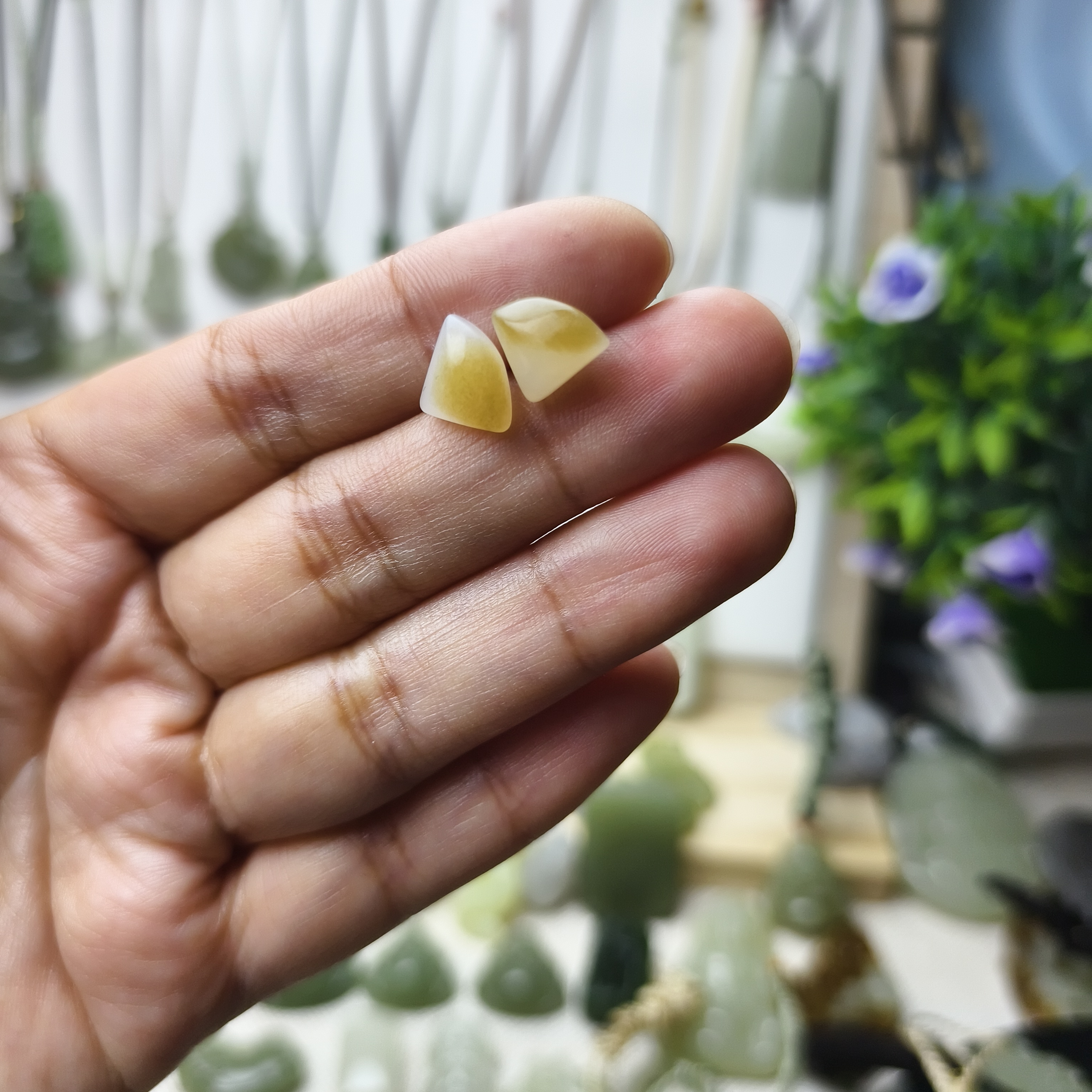 天然和田玉糖耳钉