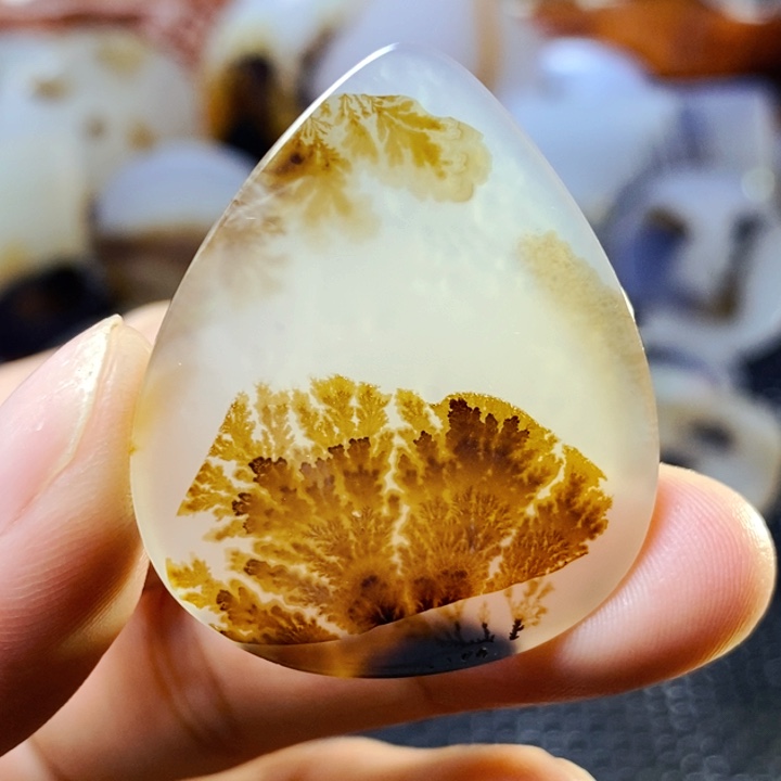 玛瑙/玉髓未镶嵌珠宝半成品