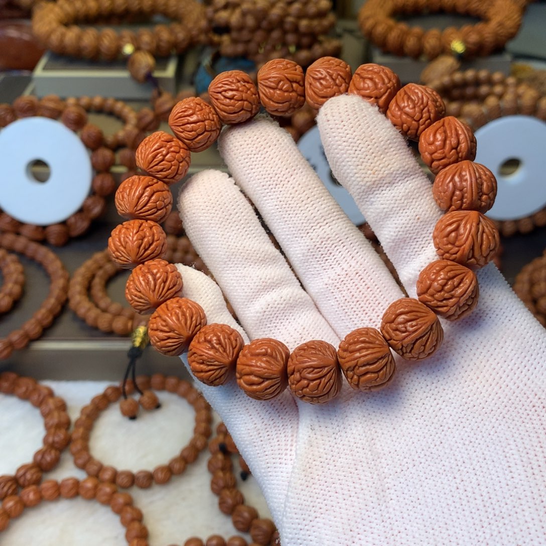 知***足桃核手串秦岭龙纹