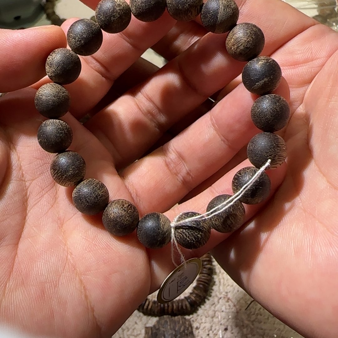 h***h沉香碎屑沉香1000万批次文莱黑棋99沉10.2克