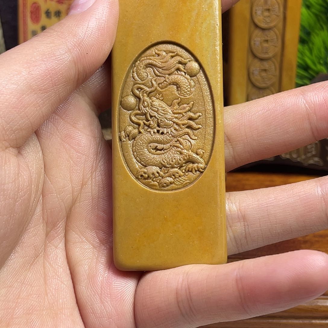 戈壁石24788622458563266