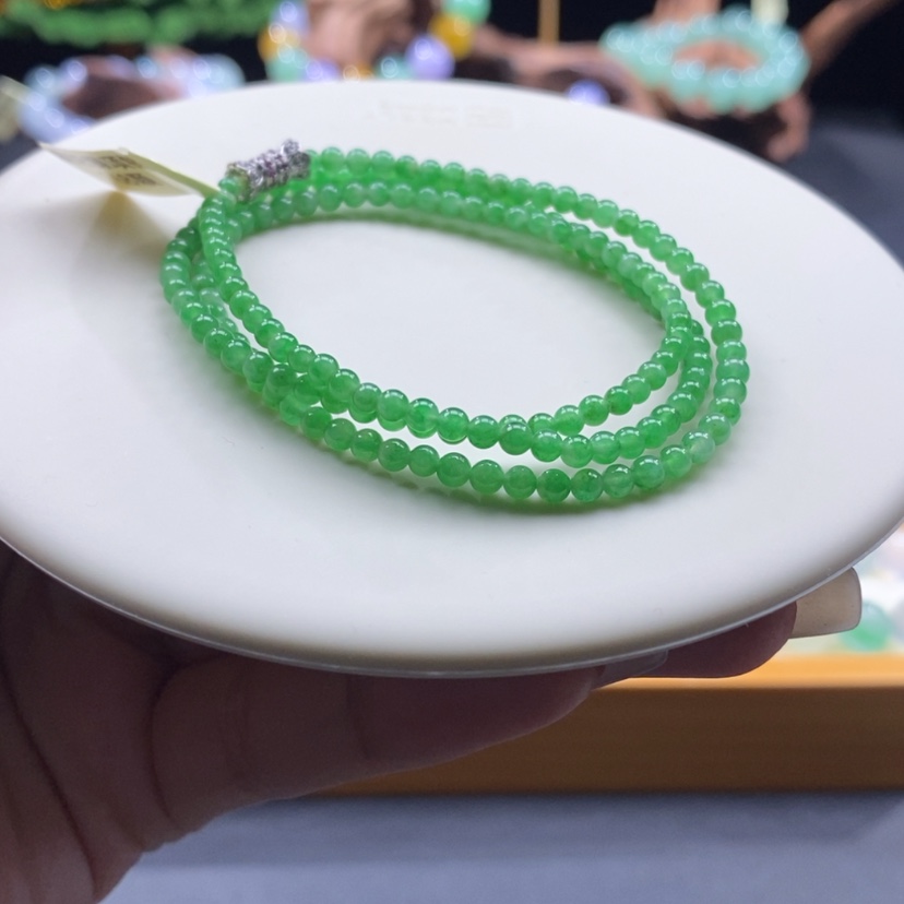 【闪购商品】翡翠颈饰未镶嵌冰绿小米珠项链