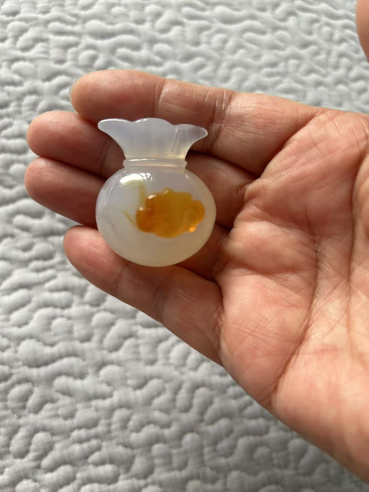 玛瑙玉髓白冰钱袋