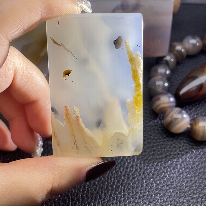 疯***子玛瑙/玉髓未镶嵌颈饰