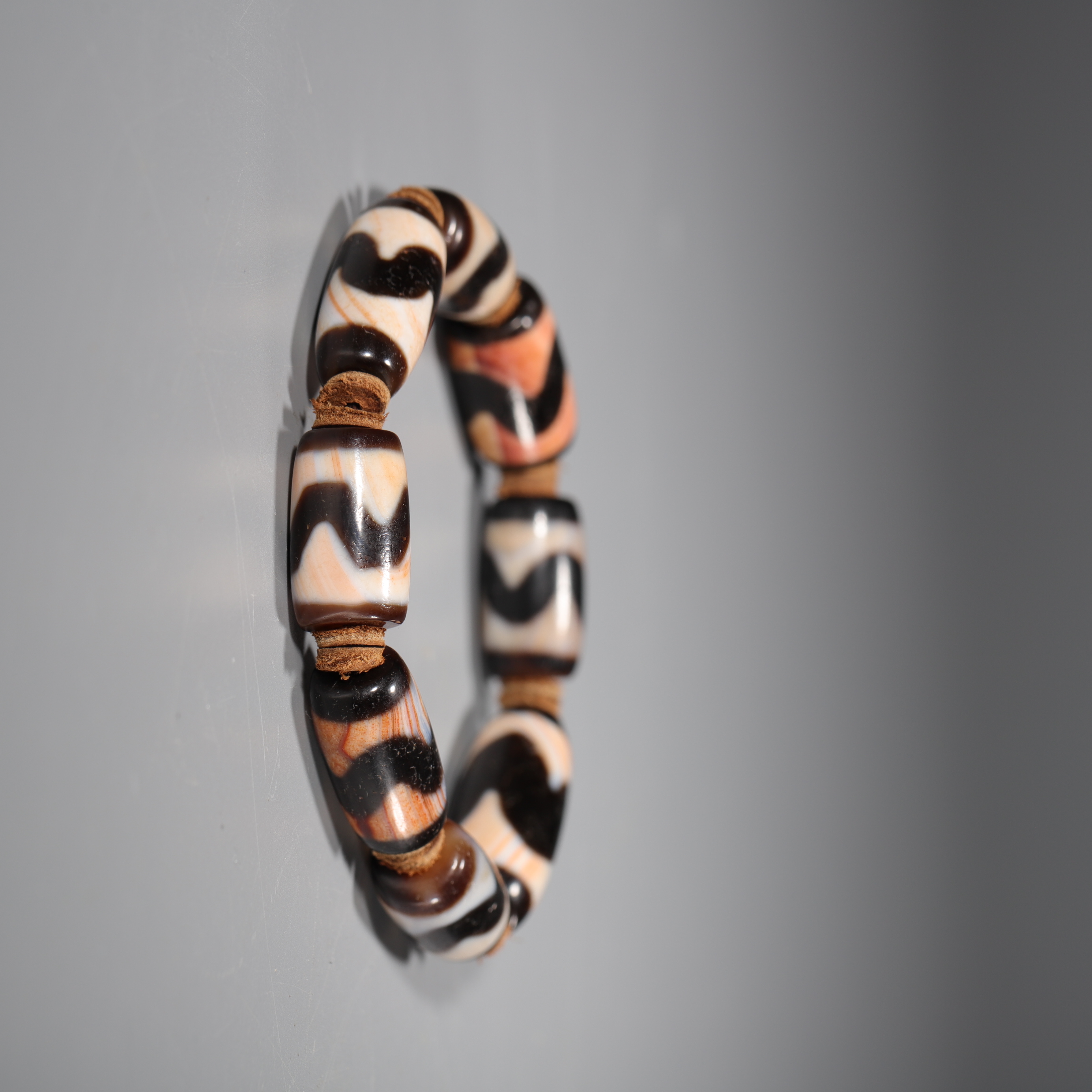 lot17  DY024  清代  虎牙天珠