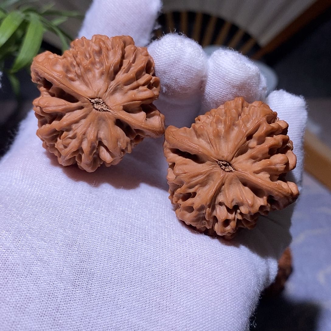 文玩核桃吊坠次**开39秦闷狮子头