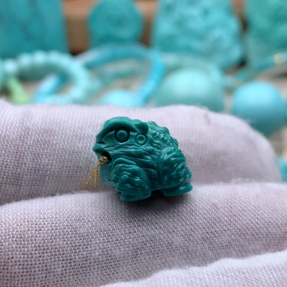 绿松石颈饰未镶嵌