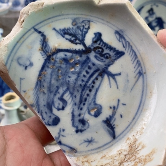 瓷片现代工艺品青花瓷片